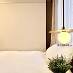东京上野超级中心 设计师房间yeoa 上野公园3分钟 车站1分钟 超级繁华 免费wifi 戴森吹风