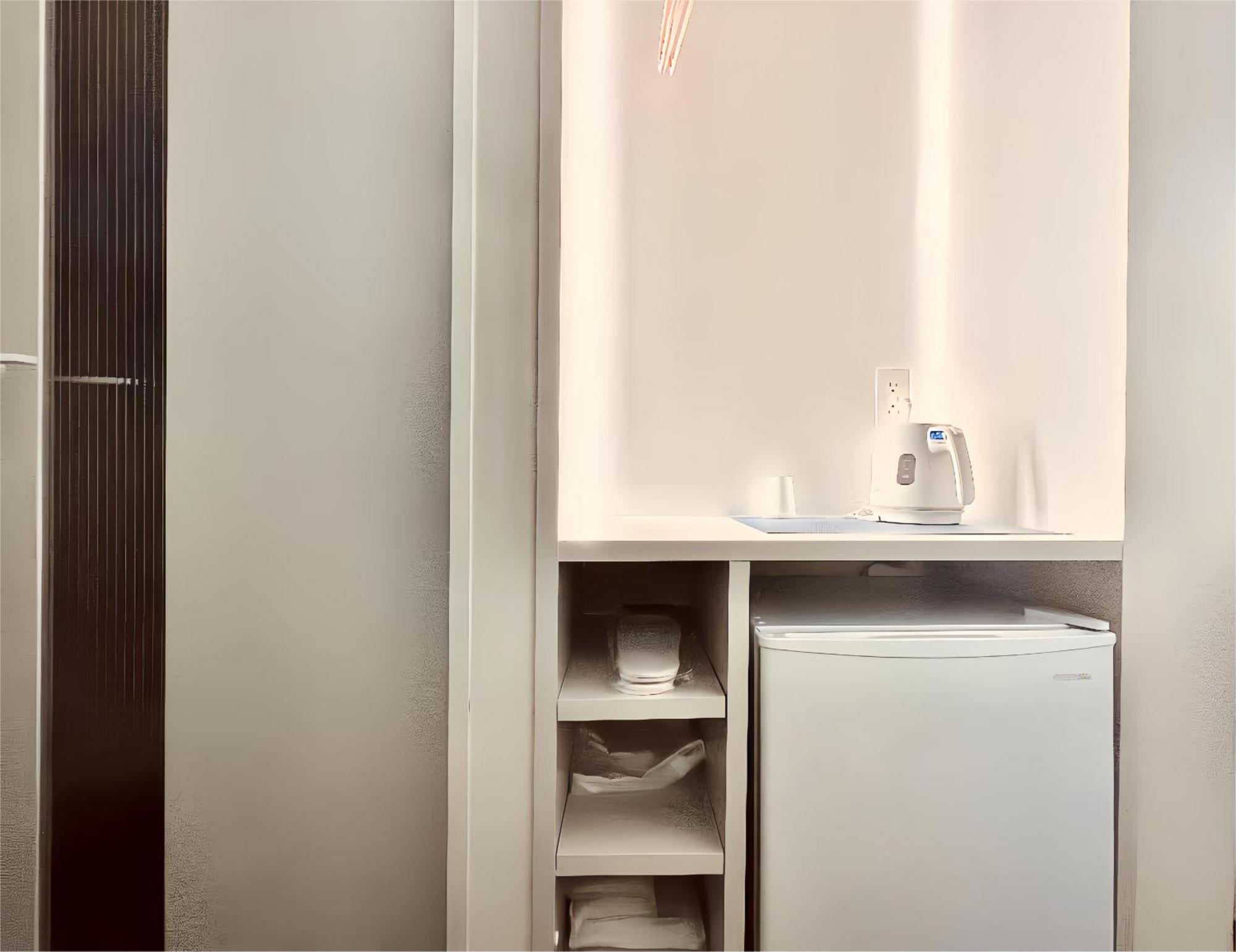 Aparthotel 东京上野超级中心 设计师房间yeoa 上野公园3分钟 车站1分钟 超级繁华 免费wifi 戴森吹风 *